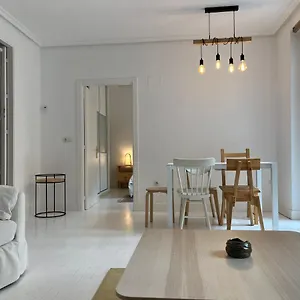 Luminoso En El Centro De Appartement