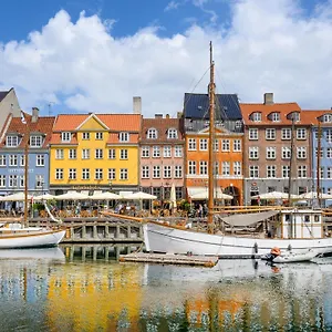 https://open-and-light-apartment-in-the-heart-of-copenhagen.copenhagenhotelselect.com